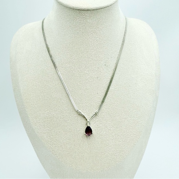 Vintage Avon Silver Tone Faux Amethyst Glass Stone Rhinestone Pendant Necklace - Picture 2 of 9